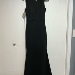 Windsor Classic Black Maxi Dress